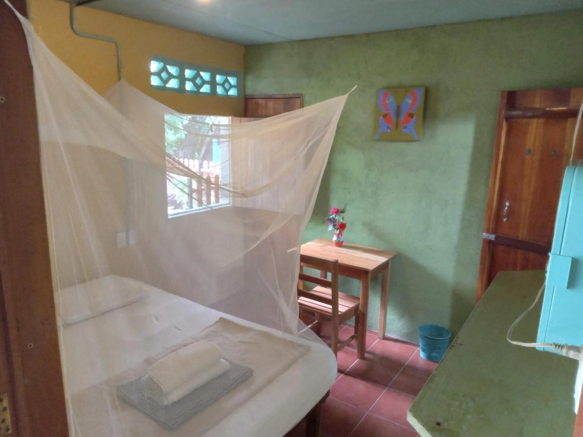 B&B, Family Run Homestay, Hospedaje La Penita Altagracia エクステリア 写真